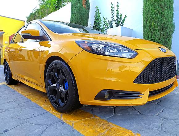 FOCUS ST 2013 FACTURA ORIGINAL en Atizapán de Zaragoza (Municipio)