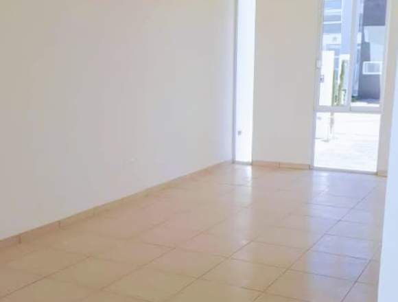 CASA NUEVA EN COTO AL SUR DE LA CIUDAD