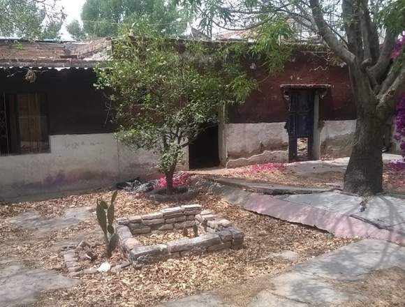 TERRENO EN VENTA, CASA ANTIGUA