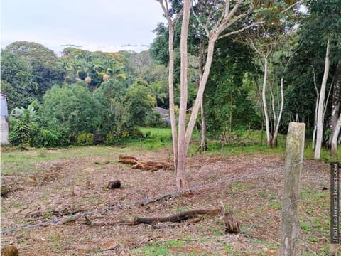 LOTE EN VENTA DE 1811M2 en Barrio Sinaí-Pérez Zeledón
