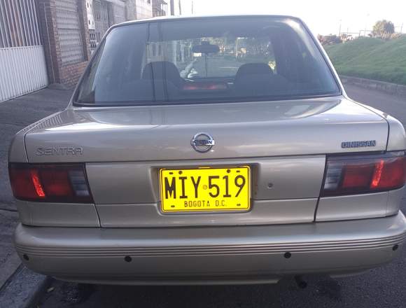 se vende Carro Nissan Sentra B13 Automatico