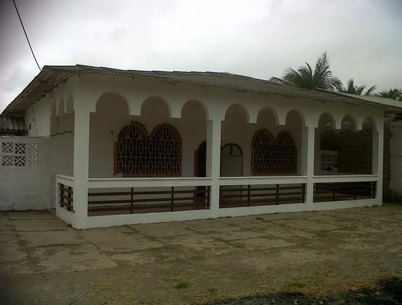 ALQUILO CASA GRANDE VIA A DATA KM 1 en Guayaquil (Cantón)