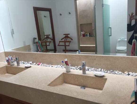 Residencia con acabados de lujo en Pedregal 2 en San Luis Potosí (Municipio)