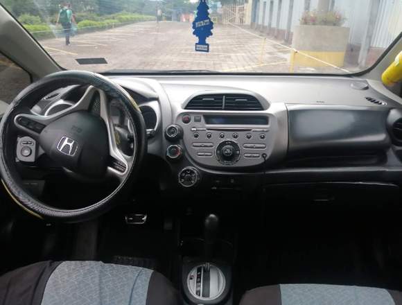 Honda Fit 2012 cel: 75990821 en La Libertad (Municipio)