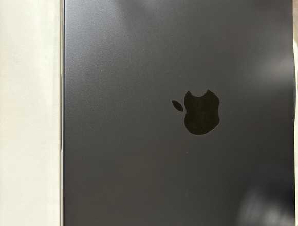 MacBook Pro 2024 (Negro, 24GB + 1TB) - Casi nuevo en Santo Domingo de Guzmán (Municipio)