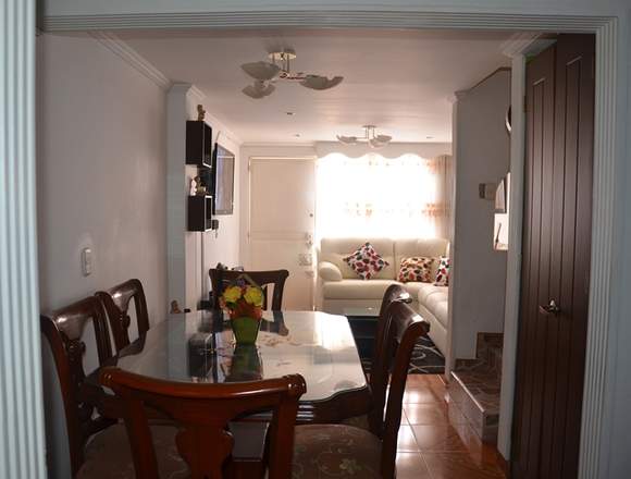 VENDO HERMOSA CASA EN NUEVA CASTILLA