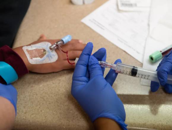 Enfermería, intravenosas e inyectables en Los Olivos (Lima 39) (Distrito)