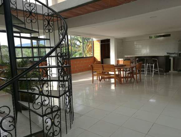 ¡FINCA PEQUEÑA PARA DISFRUTAR CON AMIGOS! en Pereira (Municipio)