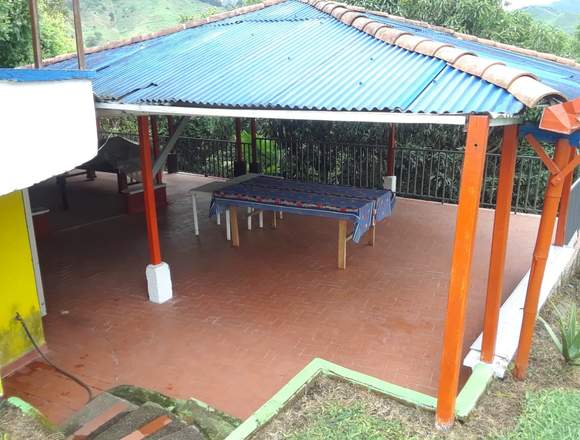 ¡FINCA SENCILLA EN COMBIA PARA ALQUILAR!