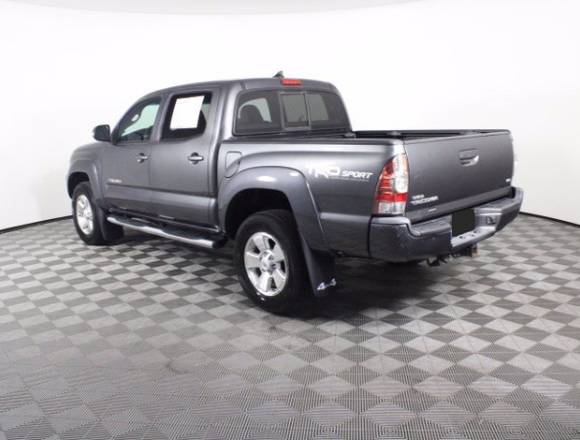 TOYOTA TACOMA AÑO 2015