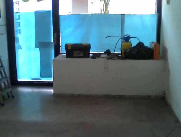 VENTA LOCAL COMERCIAL EN AV. ITALIA EN 2 PLANTAS en Montevideo (Localidad)