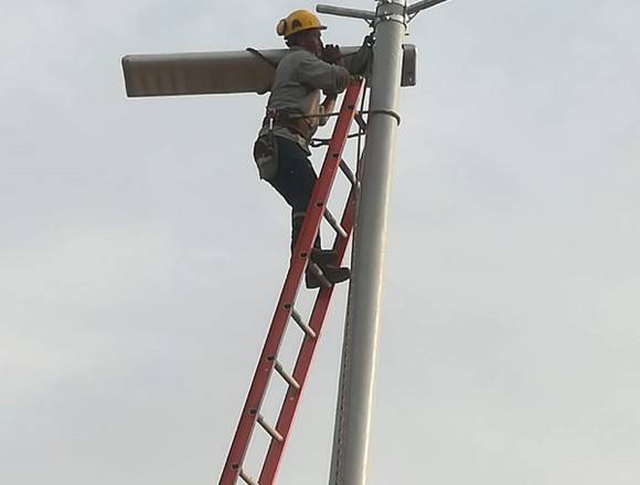 POSTES EN FIBRA DE VIDRIO (PRFV) en Guayaquil (Cantón)