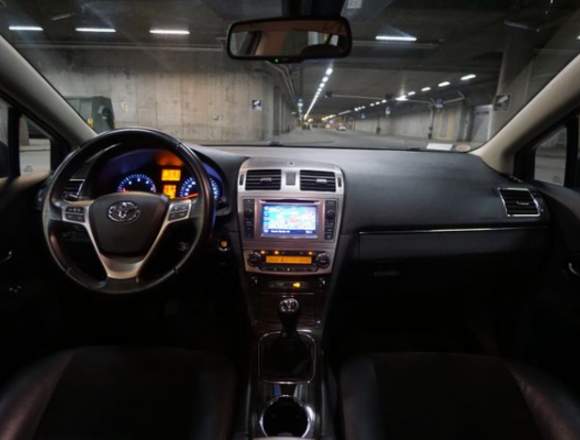 Toyota Avensis 2.0/ D-4D/ Executive en Santiago (Comuna)