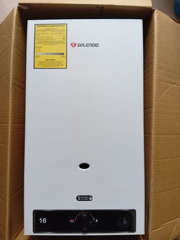 CALEFON SPLENDID SEMINUEVO $165 LLAMENOS en Quito (Cantón)
