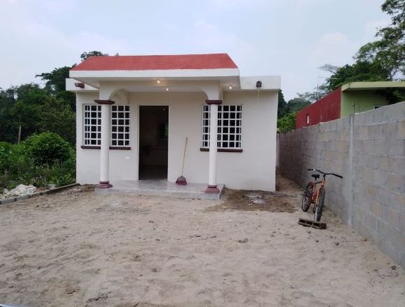 Casa en el bajío, en muy buena ubicación. en Centro (Municipio)