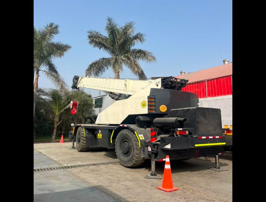 GRÚA TELESCÓPICA 45T: USD 35,000 + IGV en Lima (Lima 1) (Distrito)