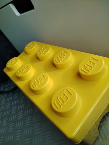 Boîte de Lego avec pièces à Schiltigheim (Commune)