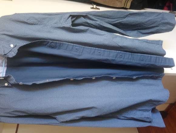 Camisa Abercrombie and Fitch azul, Punteado en San Borja (Lima 41) (Distrito)