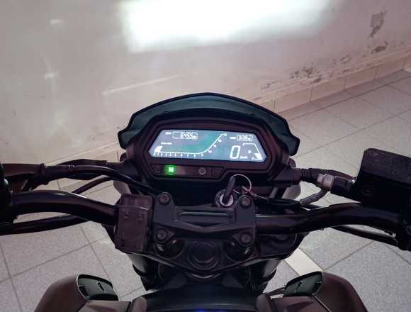 Moto Bajaj Dominar 400