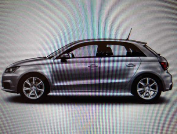 Audi modelo gris elegante en Santiago (Comuna)
