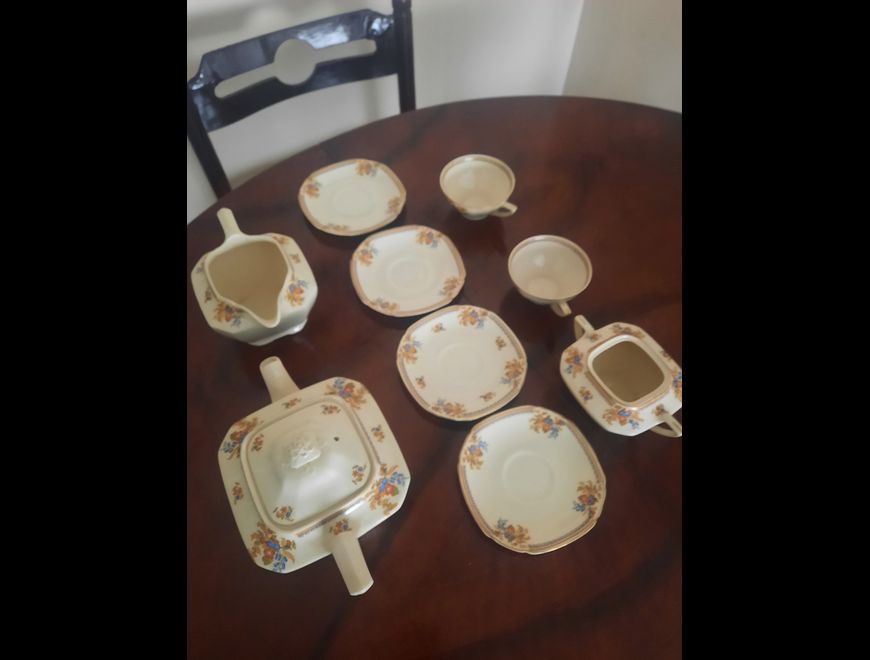 SALDO DE JUEGO DE PORCELANA INGLESA MUY ANTIGUO en Buenos Aires (Localidad)