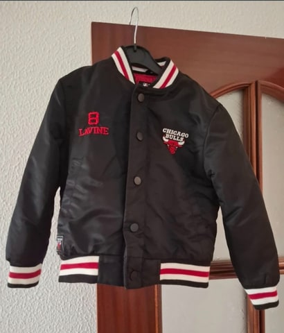 Chaquetón Chicago Bulls 3-4 años en Málaga (Municipio)