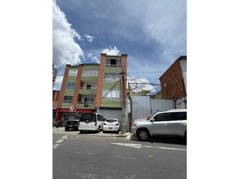 Venta lote con proyecto legalizado y fundaciones.