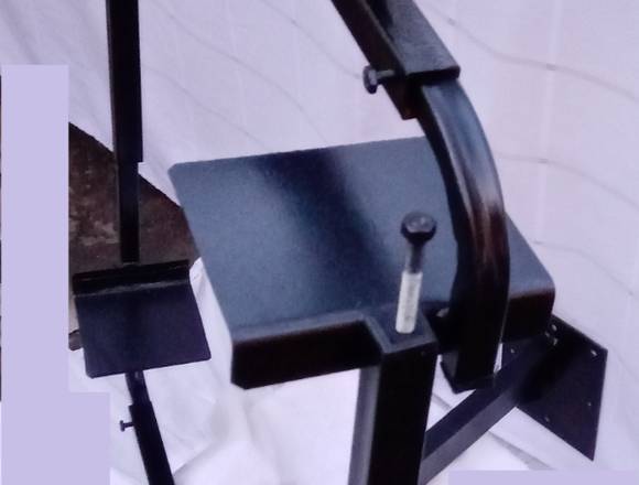 Base Metálica Giratoria pa'TVs de hasta 42" aprox. en Villa del Rosario (Municipio)