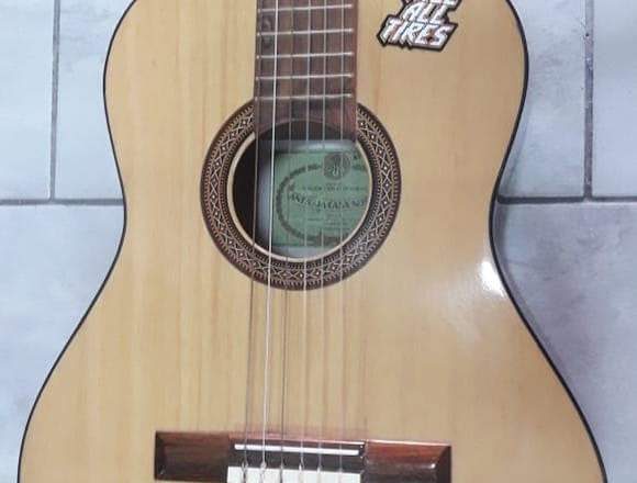GUITARRA CRIOLLA ANTIGUA CASA NUÑES