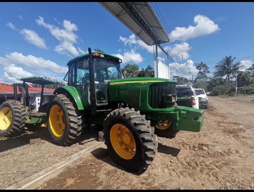 John deere en excelente estado al dia