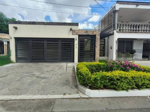 CASA C. NUEVO LEÓN EN CIUDAD OBREGÓN,SONORA. en Cajeme (Municipio)