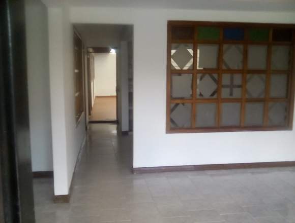 VENDO CASA VÍA AL BOSQUE