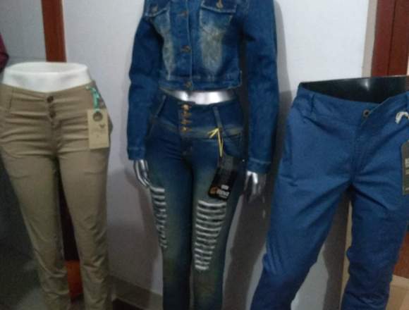 Venta lote de ropa nueva y maniquíes en Bogotá, D.C. (Municipio)