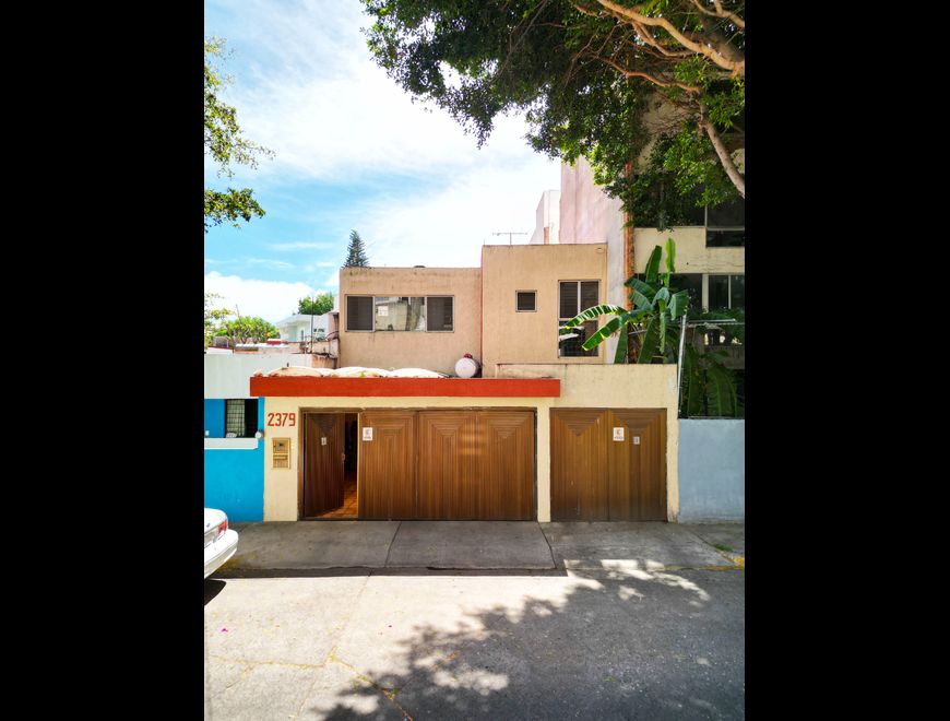 CASA EN VENTA EN PROVIDENCIA CON RECÁMARA EN PB