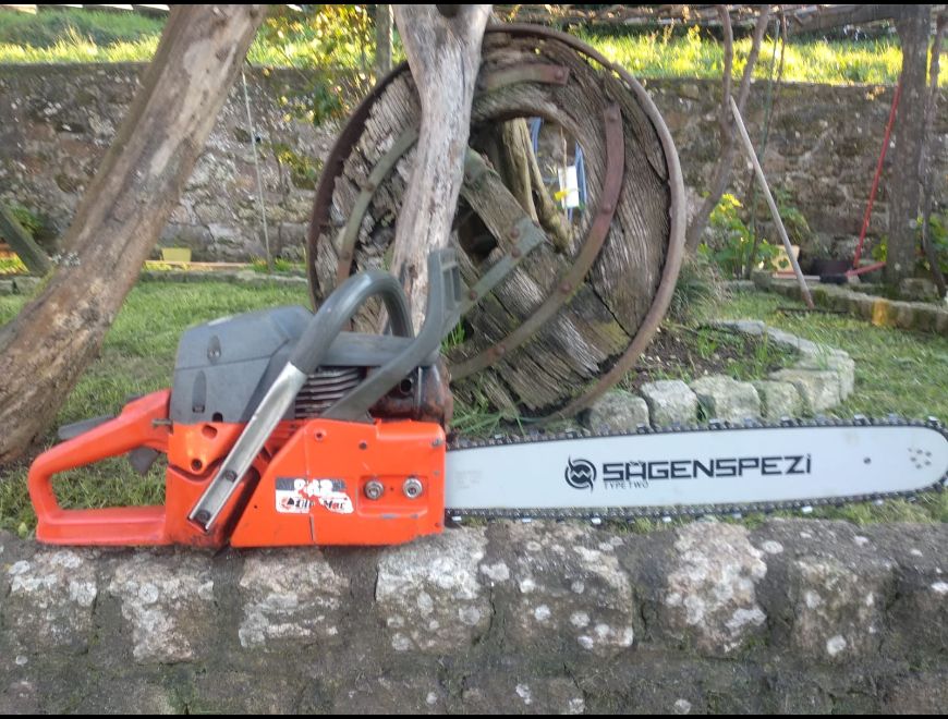 Motosierra OleoMac 962 + sable 20" + 3 cadenas en Pontevedra (Municipio)