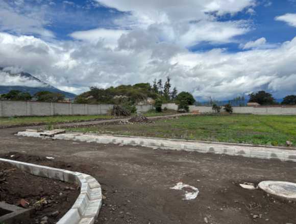 Lote terreno en urbanización cerrada en Antonio Ante (Cantón)