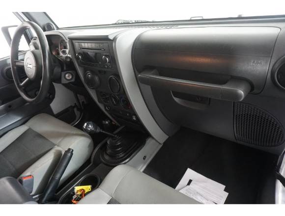 JEEP WRANGLER 03 PUERTAS ESTANDAR