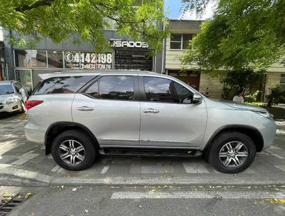 TOYOTA FORTUNER 2.7 AUTOMÁTICA 4X2 MODELO 2018 en Medellín (Municipio)