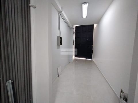 ARRIENDO BODEGA EN BRETAÑA