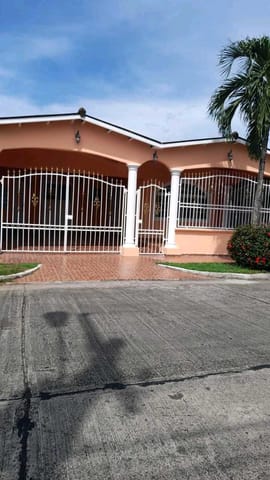 Venta de casa en San Antonio en Natá (Distrito)
