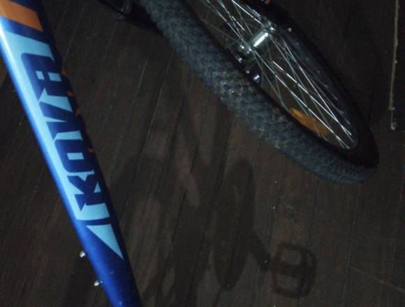 Bicicleta KOVA 18 Cambios . Frenos a disco en Montevideo (Localidad)