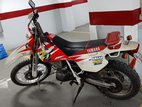 VENDO MOTO YAMAHA 600TT