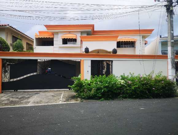 Casa en Venta en La Castellana en San Pedro de Macorís (Municipio)