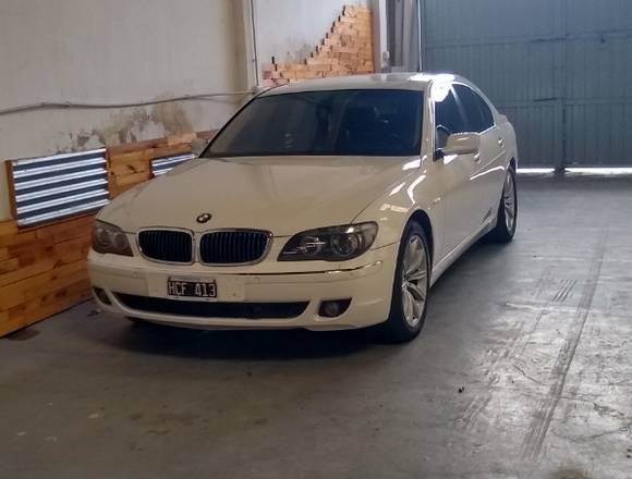 LIQUIDO BMW 750i UNICO en Cordoba (Localidad)