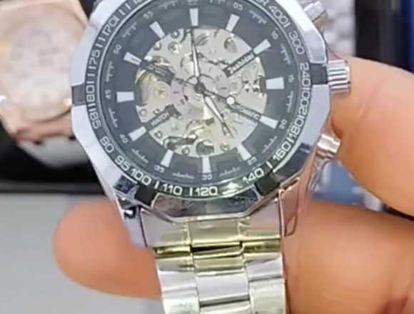 Reloj Winner Automático Skeleton acero inoxidable en Santo Domingo Oeste (Municipio)