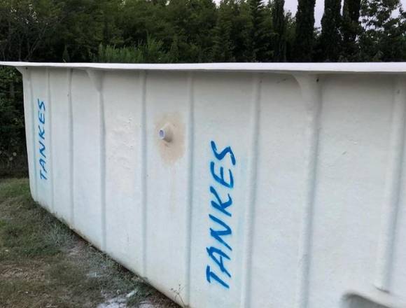 CASCO DE FIBRA TANKES DESDE 3 A 11 MTS CONSULTE en Montevideo (Localidad)