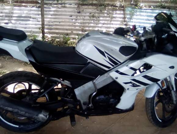 vendo moto r1 bera 200 en Libertador (Municipio)