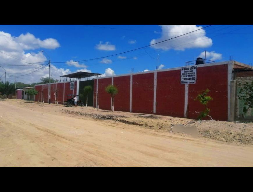 Inmueble Comercial/Industrial 4,000 m2։ 4 oficinas en Castilla (Distrito)