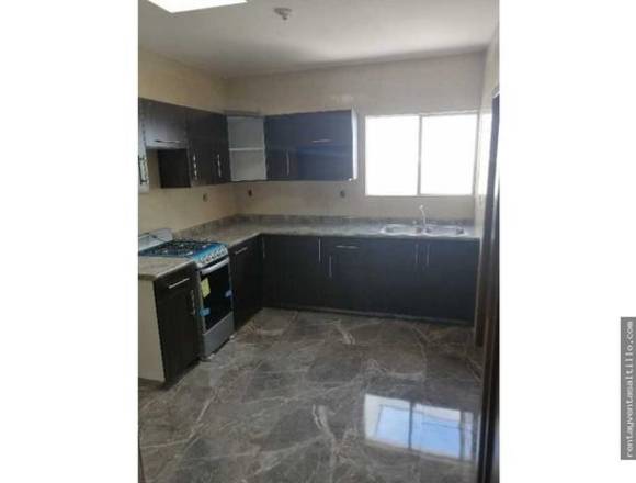 RENTA DEPARTAMENTOS remodelados. Para oficinas o habitación. $14,000 en Saltillo (Municipio)