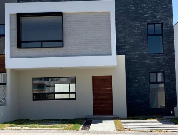 Venta Casa Moderna 3 Niveles 4 rec